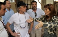 El actor Michael Douglas visitó con interés sitios turísticos en La Habana, Cuba